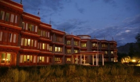 Ladak cheap hotels