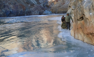 Ladakh chaddar tours